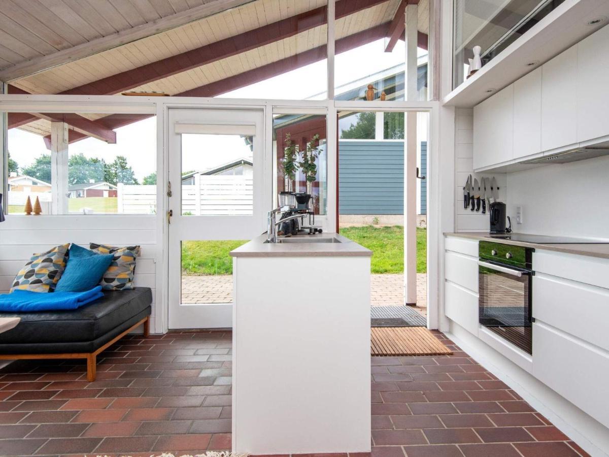 6 Person Holiday Home In เออเบินโค ภายนอก รูปภาพ